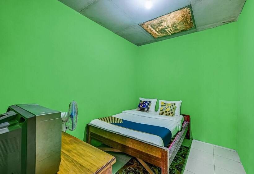 Отель Oyo Homes 90996 Desa Wisata Pulesari