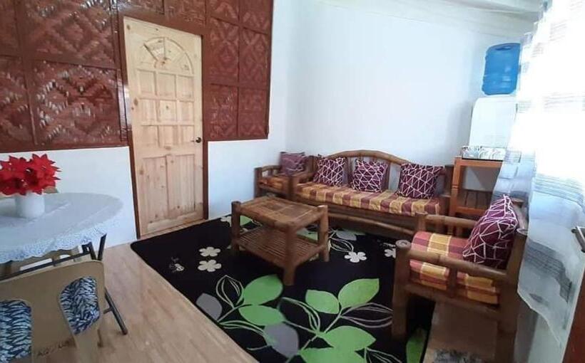 Pension A&c Aquino Guesthouse