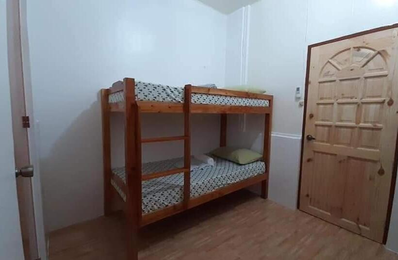 Pension A&c Aquino Guesthouse