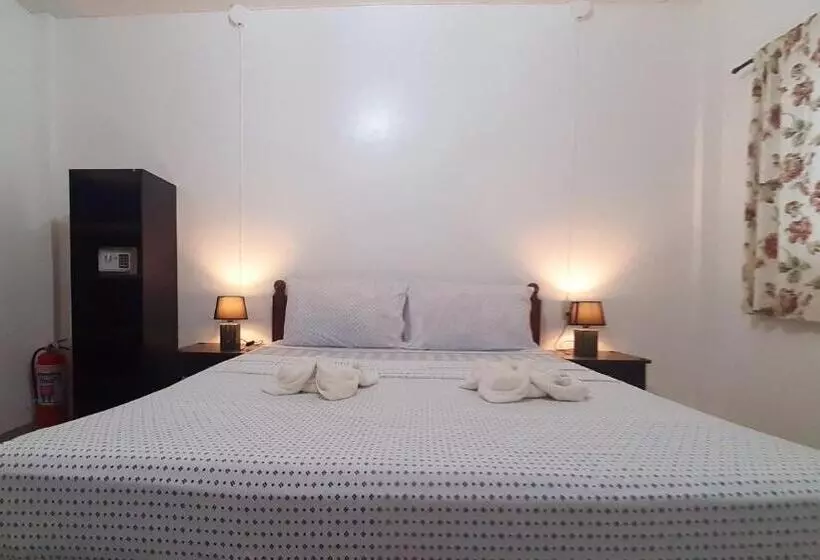 Majatalo A&c Aquino Guesthouse