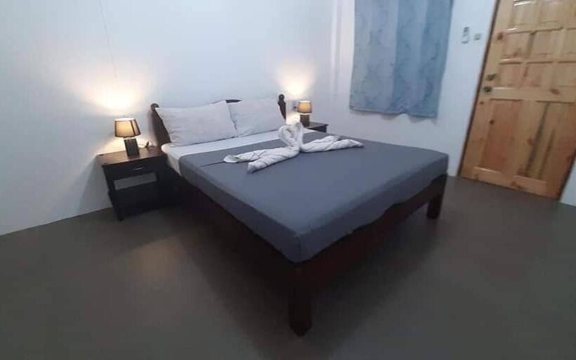 Pension A&c Aquino Guesthouse