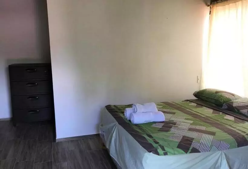 Majatalo Hostal Fara