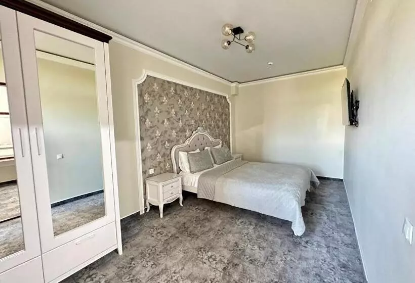 پانسیون Villa Acaem