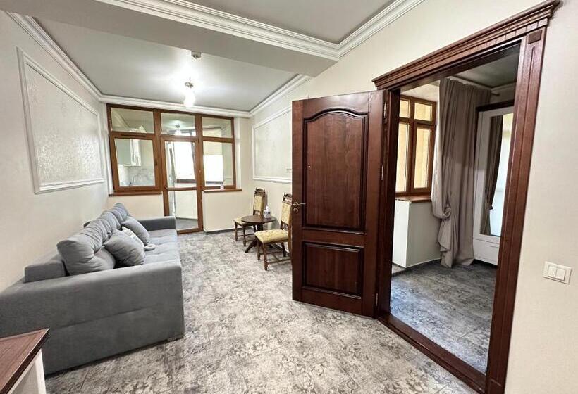 پانسیون Villa Acaem