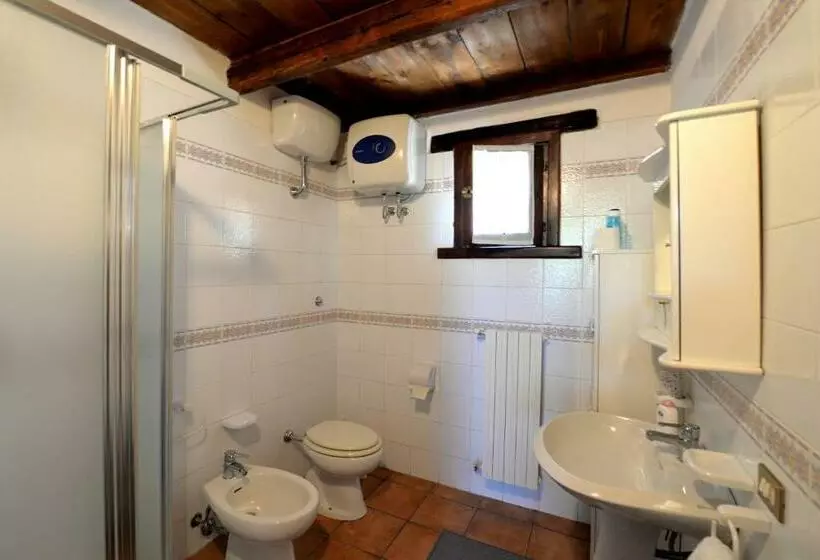 تختخواب و صبحانه Casa Di Campagna
