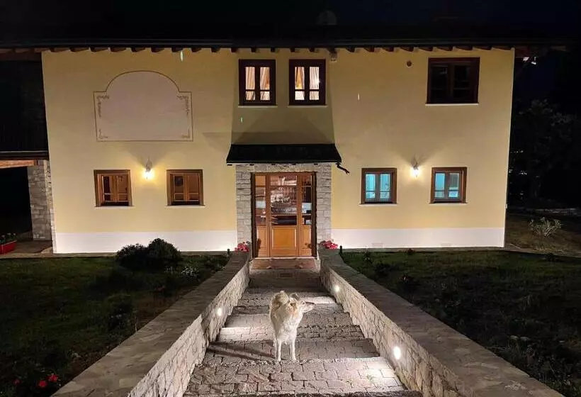 Aamiaismajoitus (B&B) La Fiocchina   Magic Place   Apartments & Studios In Garda Lake   Countryside Farmhouse, Inside The