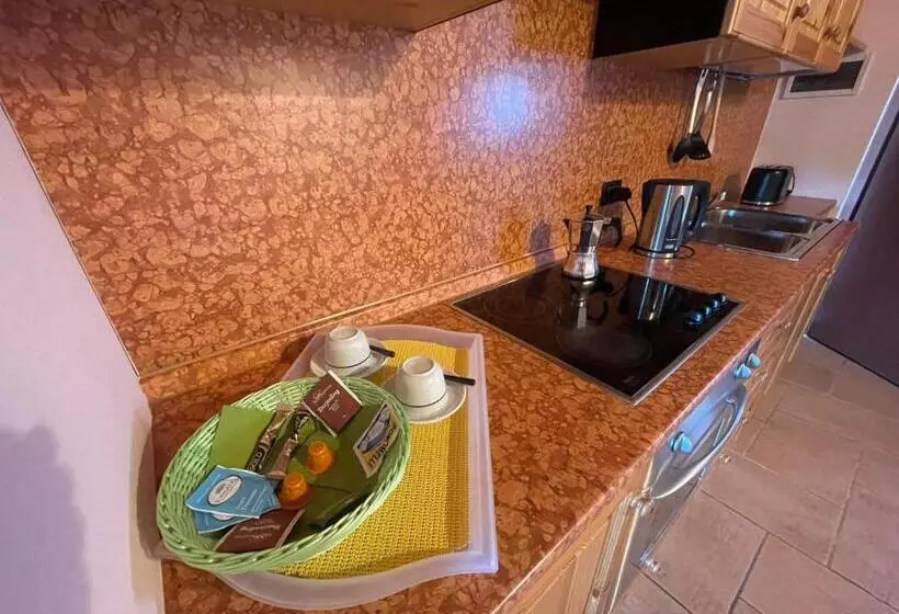 Aamiaismajoitus (B&B) La Fiocchina   Magic Place   Apartments & Studios In Garda Lake   Countryside Farmhouse, Inside The