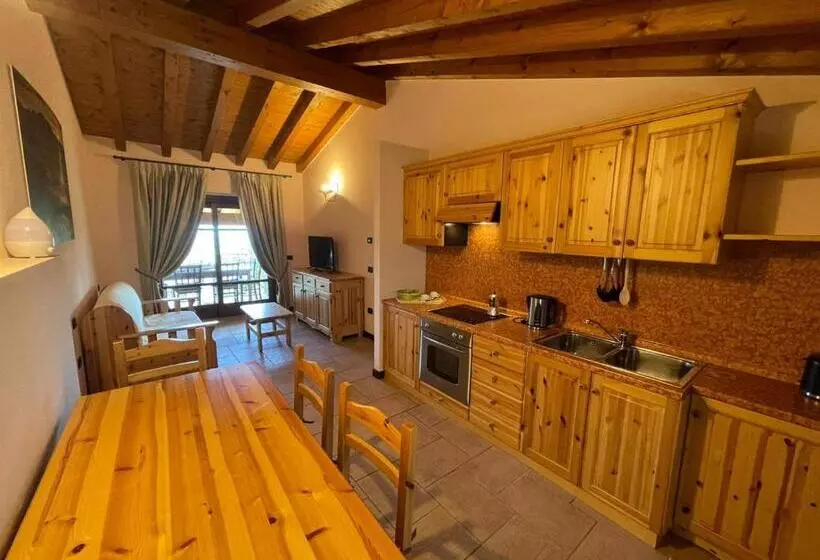 Aamiaismajoitus (B&B) La Fiocchina   Magic Place   Apartments & Studios In Garda Lake   Countryside Farmhouse, Inside The