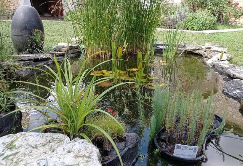 ベッドアンドブレックファースト Le Château De Roquebère