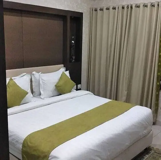 Aamiaismajoitus (B&B) Solista, Chittorgarh