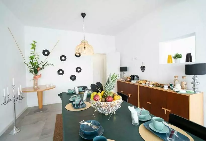 Aamiaismajoitus (B&B) Guestready   Villa Paraíso Da Caparica