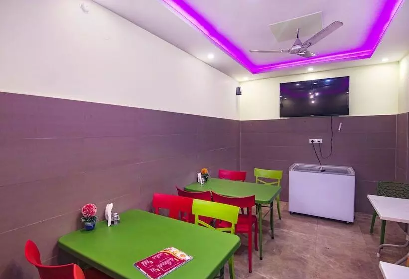 Fabhotel Pushp Kunj