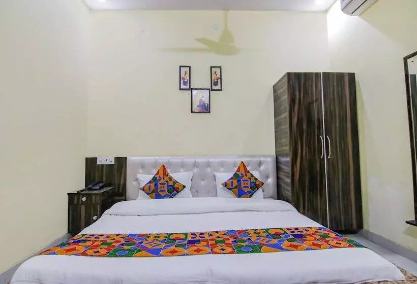 Fabhotel Pushp Kunj