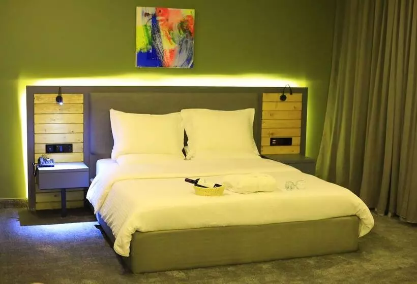 Aitch Boutique Hotel   An Lih