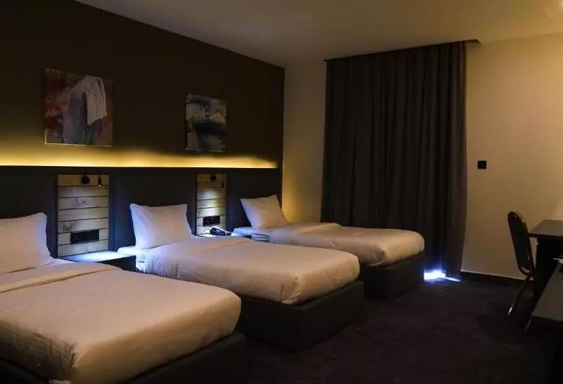 Aitch Boutique Hotel   An Lih