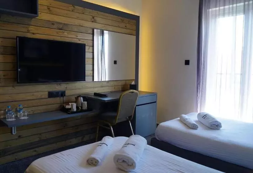 Aitch Boutique Hotel   An Lih