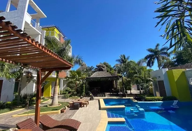 ホテル Coco Mar Suites