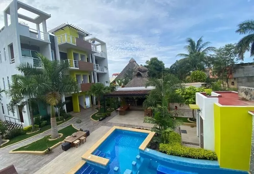 ホテル Coco Mar Suites