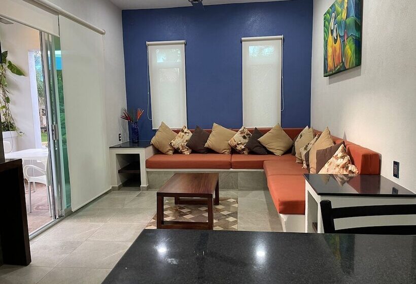 בית מלון כפרי Coco Mar Suites