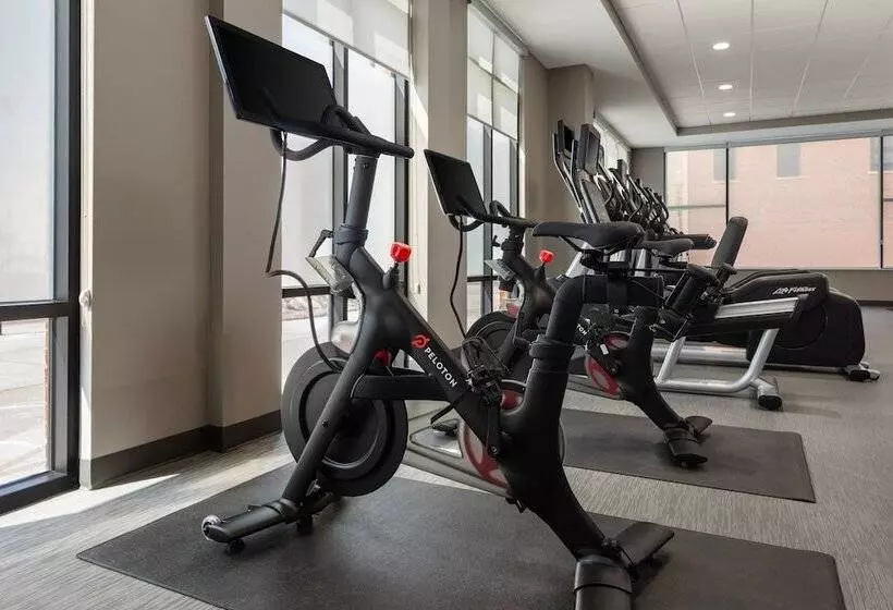 ホテル Courtyard By Marriott Owatonna Downtown