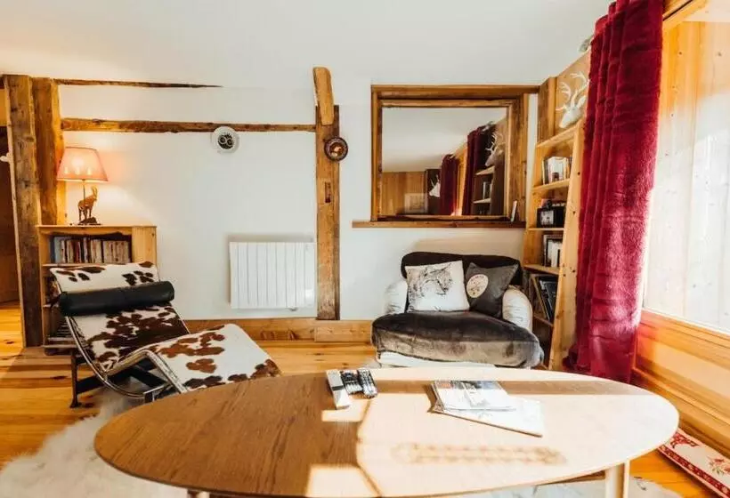 هتل Farmhouse With 4 Bedrooms 4 Bathrooms Private Parking Sauna Terrace