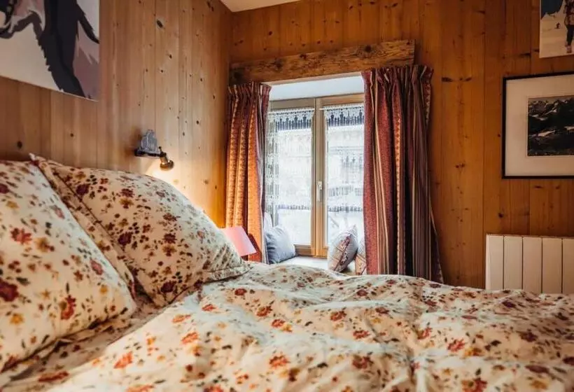 هتل Farmhouse With 4 Bedrooms 4 Bathrooms Private Parking Sauna Terrace