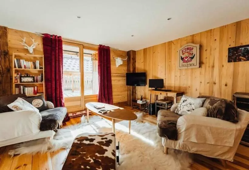 هتل Farmhouse With 4 Bedrooms 4 Bathrooms Private Parking Sauna Terrace