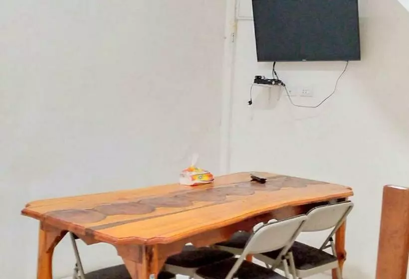 ホテル Kinkale Homestay Redpartner
