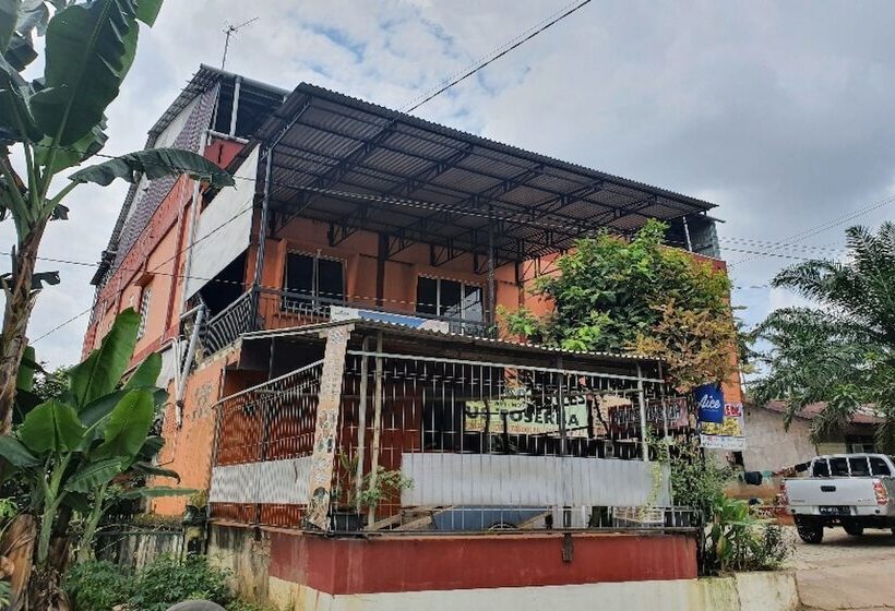 호텔 Oyo 90976 Bagus Family Syariah