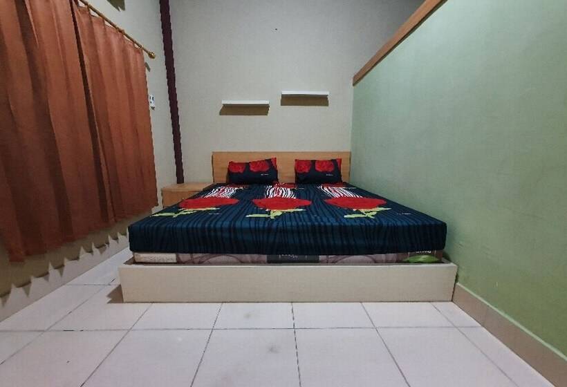 호텔 Oyo 90976 Bagus Family Syariah