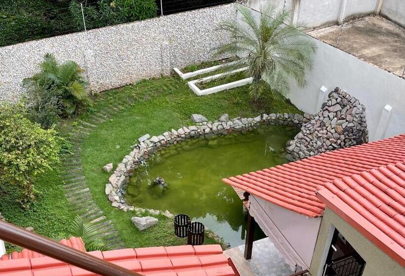 هتل Pousada Nossas Raízes