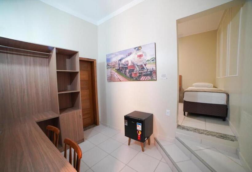 هتل Pousada Nossas Raízes