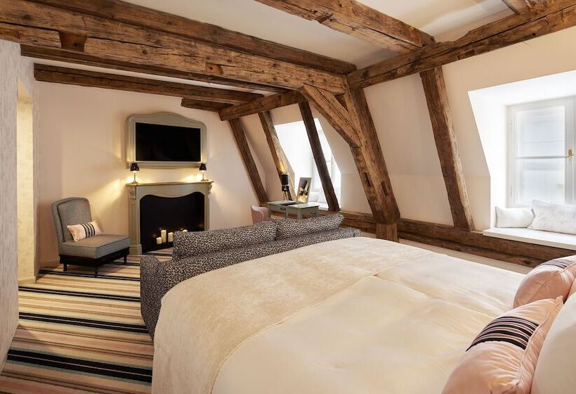 호텔 The Leo Grand