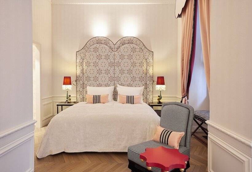 호텔 The Leo Grand