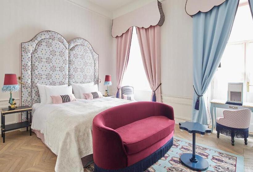 호텔 The Leo Grand