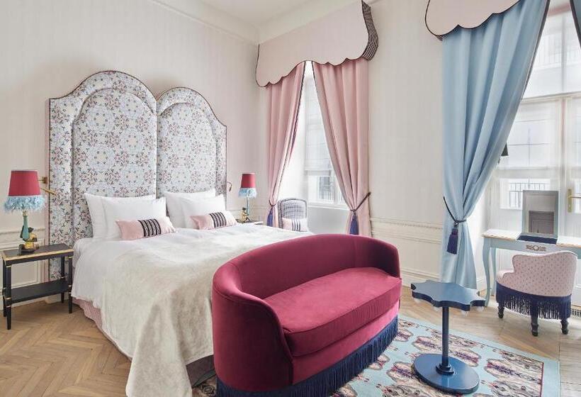 호텔 The Leo Grand