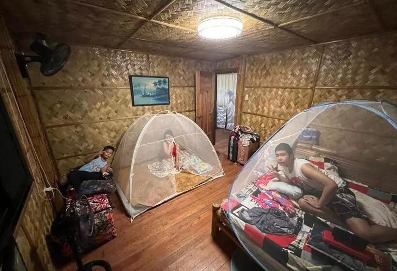 ペンション Bahay Kubo Zailaih