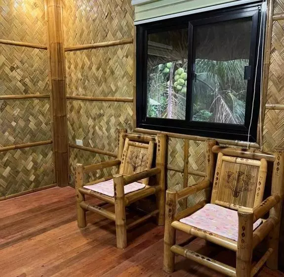 ペンション Bahay Kubo Zailaih
