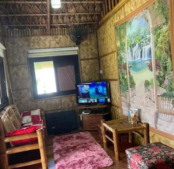 ペンション Bahay Kubo Zailaih