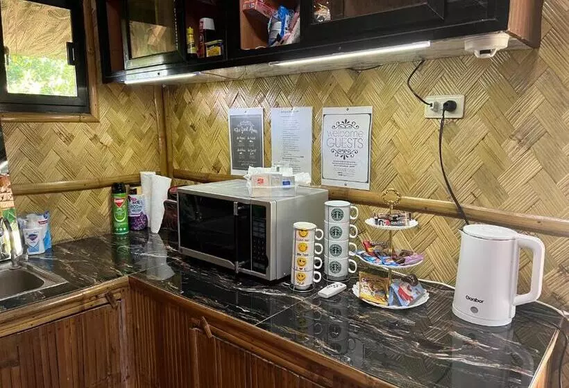 ペンション Bahay Kubo Zailaih