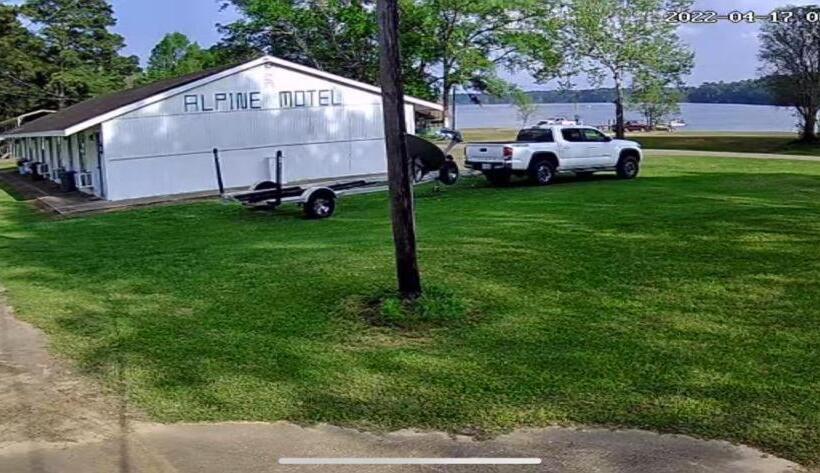 Alpine Motel Room,wifi,sandy Beach,boat Ramp,pier And Marina,bath House With Laundromat