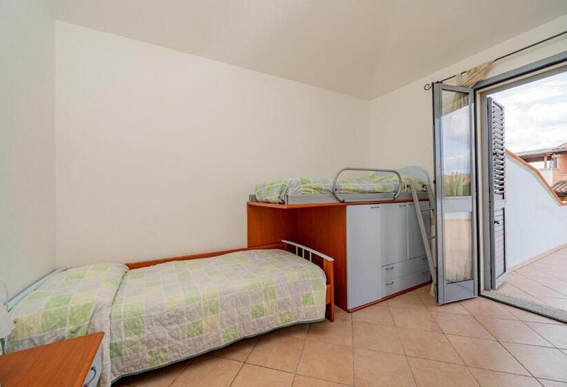 Apartments In Residence With Swimming Pool In Cala Girgolu