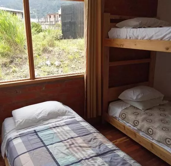 ベッドアンドブレックファースト Backpackers Balcones River Lodge