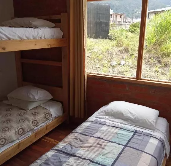 ベッドアンドブレックファースト Backpackers Balcones River Lodge