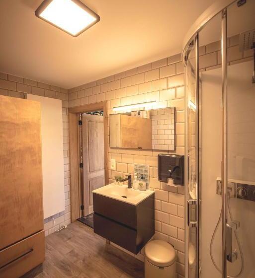 تختخواب و صبحانه Boris & Barney