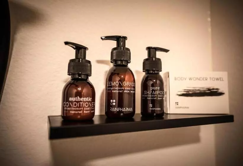 ベッドアンドブレックファースト Boris & Barney