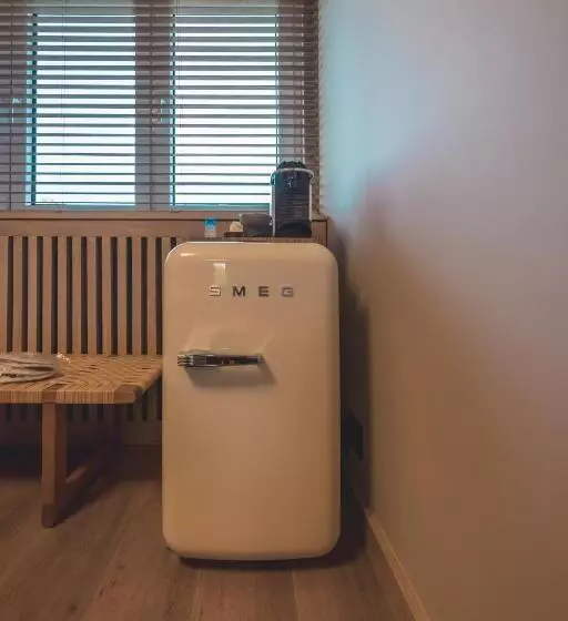 ベッドアンドブレックファースト Boris & Barney