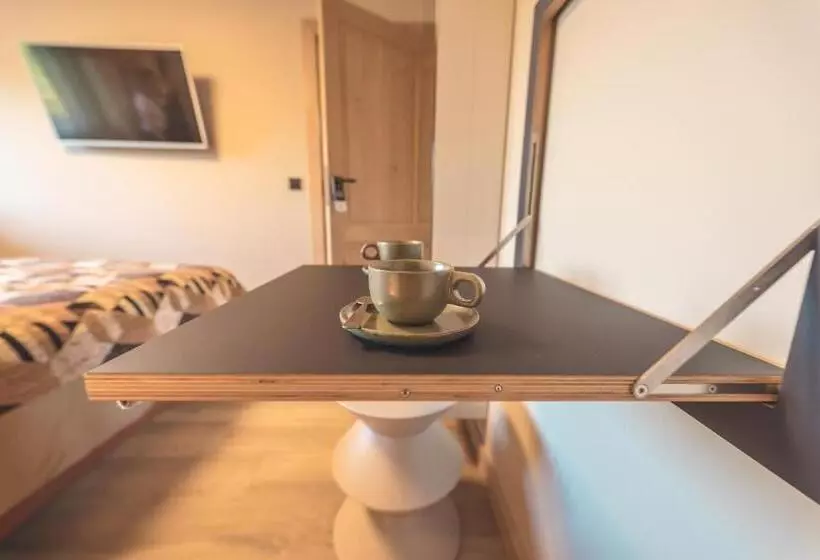 ベッドアンドブレックファースト Boris & Barney