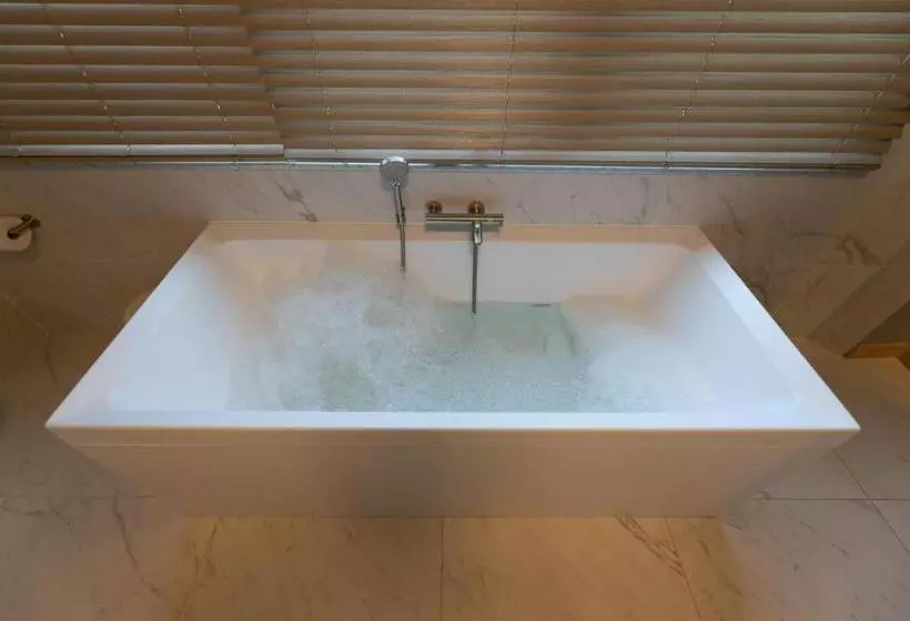 ベッドアンドブレックファースト Boris & Barney