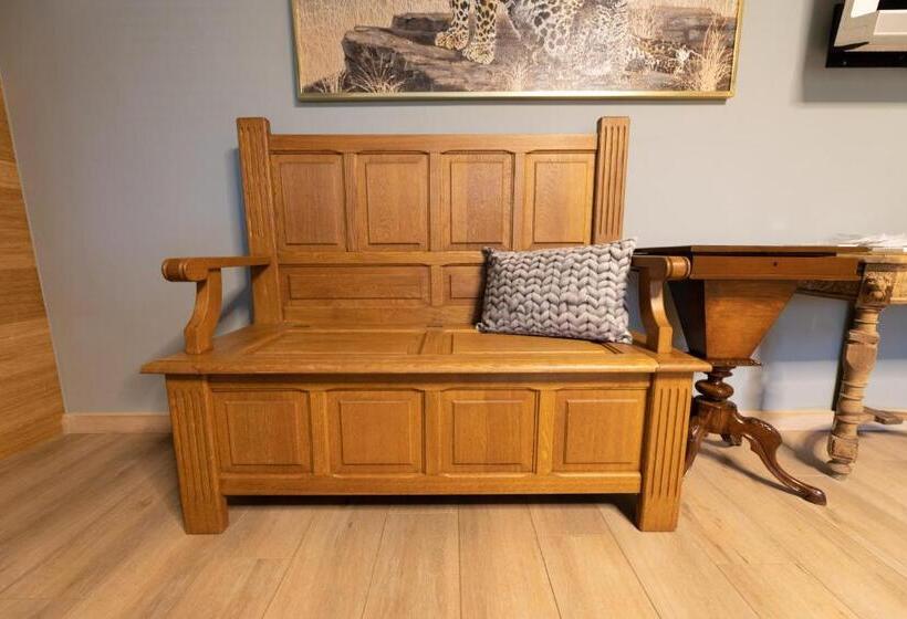 تختخواب و صبحانه Boris & Barney